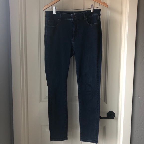 Ann Taylor curvy skinny jeans - Picture 2 of 5
